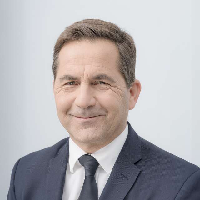 walter_thurnherr_exp-640x640-crop-41-2-50-4-q60