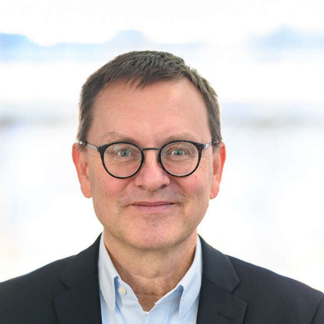 pfeifer_web2-640x640-crop-45-4-39-5-q60