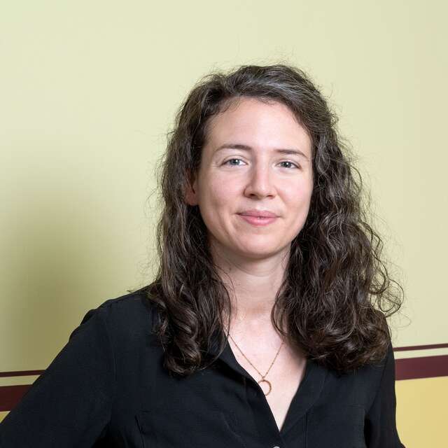collegium_helveticum_chloepasin_zt_7927_web-hf-640x640-crop-56-3-37-3-q60