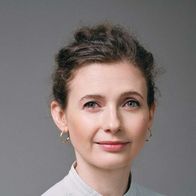 luhn_portrait_exc2020_c_christina-stivali_turboturbo_5977-640x640-crop-53-6-35-8-q60