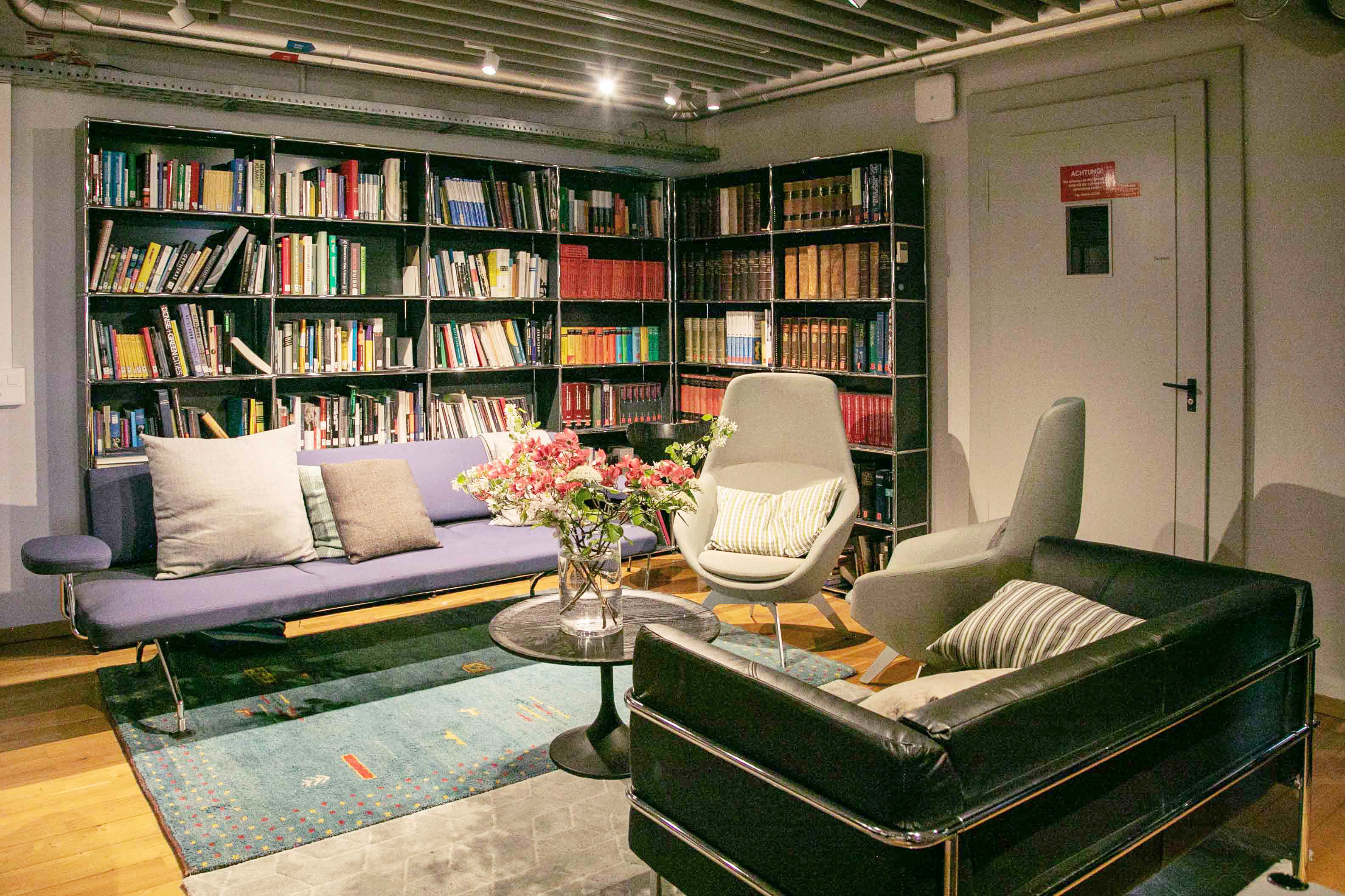 academic-life_library-1-2